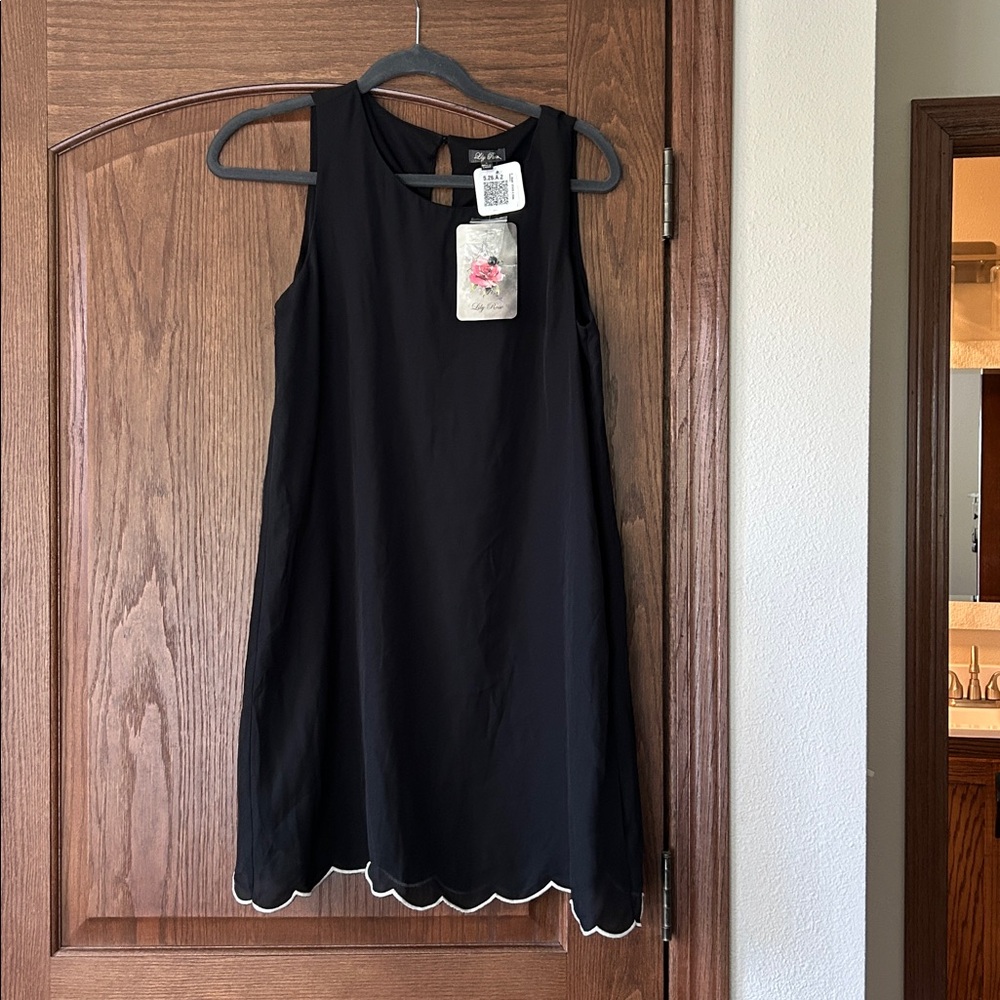 Lily Rose Black Sleeveless Dress